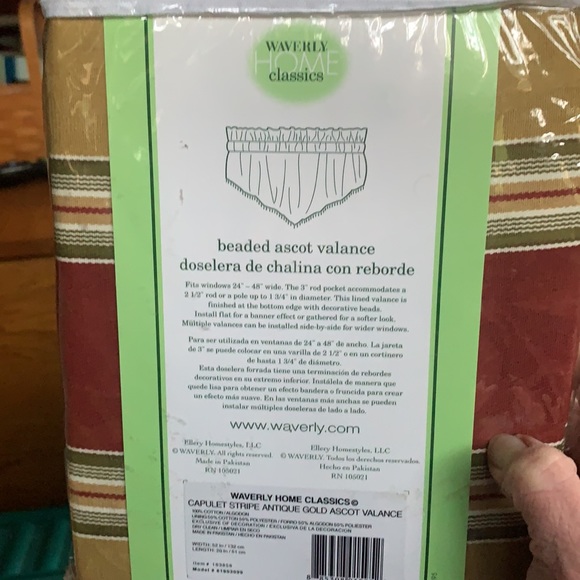 Waverly beaded vslances NWT 🎈this is for 4 valances . - Picture 7 of 8